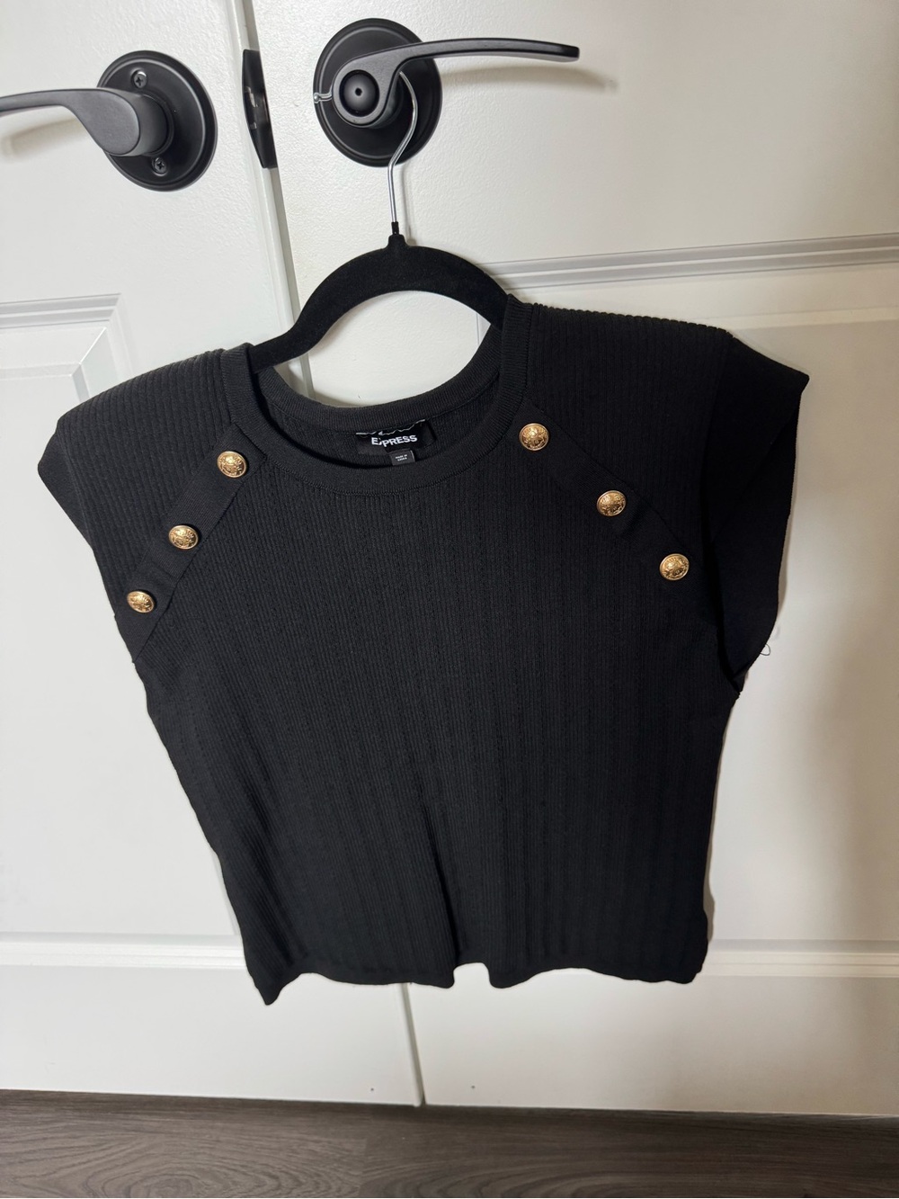 Express Black Ribbed Cap-Sleeve Top with Gold Buttons XL NWOT